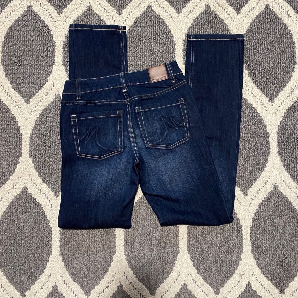 Maurices Straight Leg Jeans (NEVER WORN)